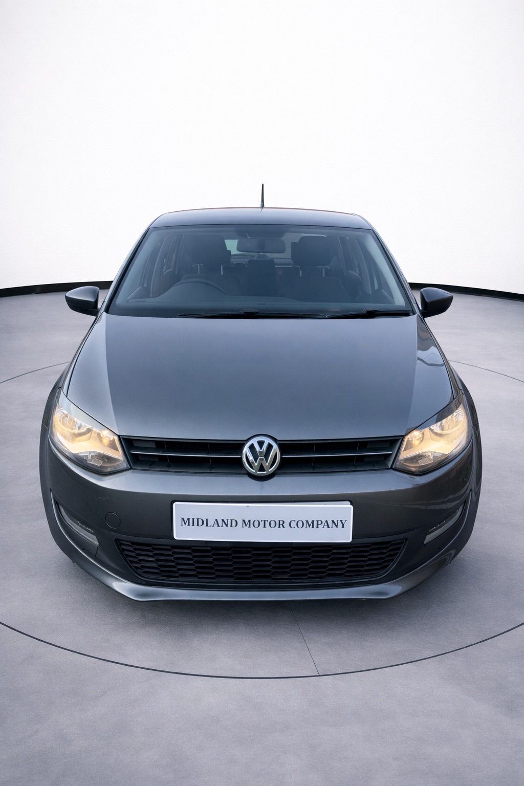 Used Volkswagen Polo 2011 for sale - 77264173: Photo 2