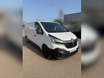 Renault Trafic feature image