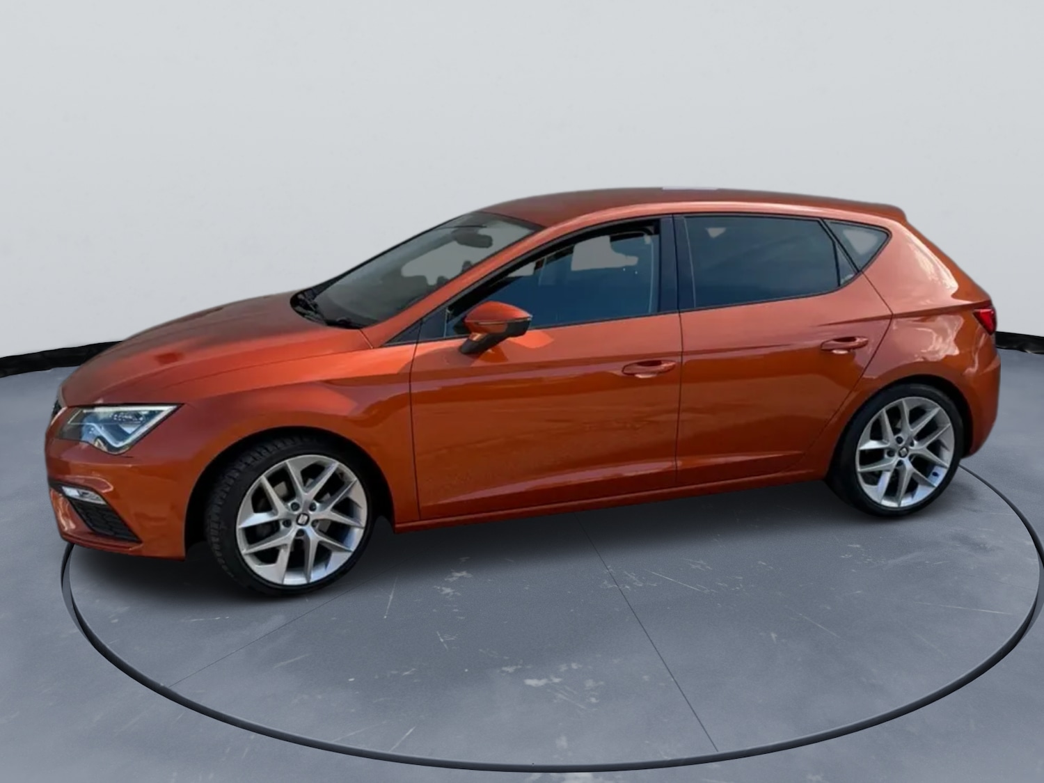 Used SEAT Leon 2018 for sale - 77884373: Photo 2