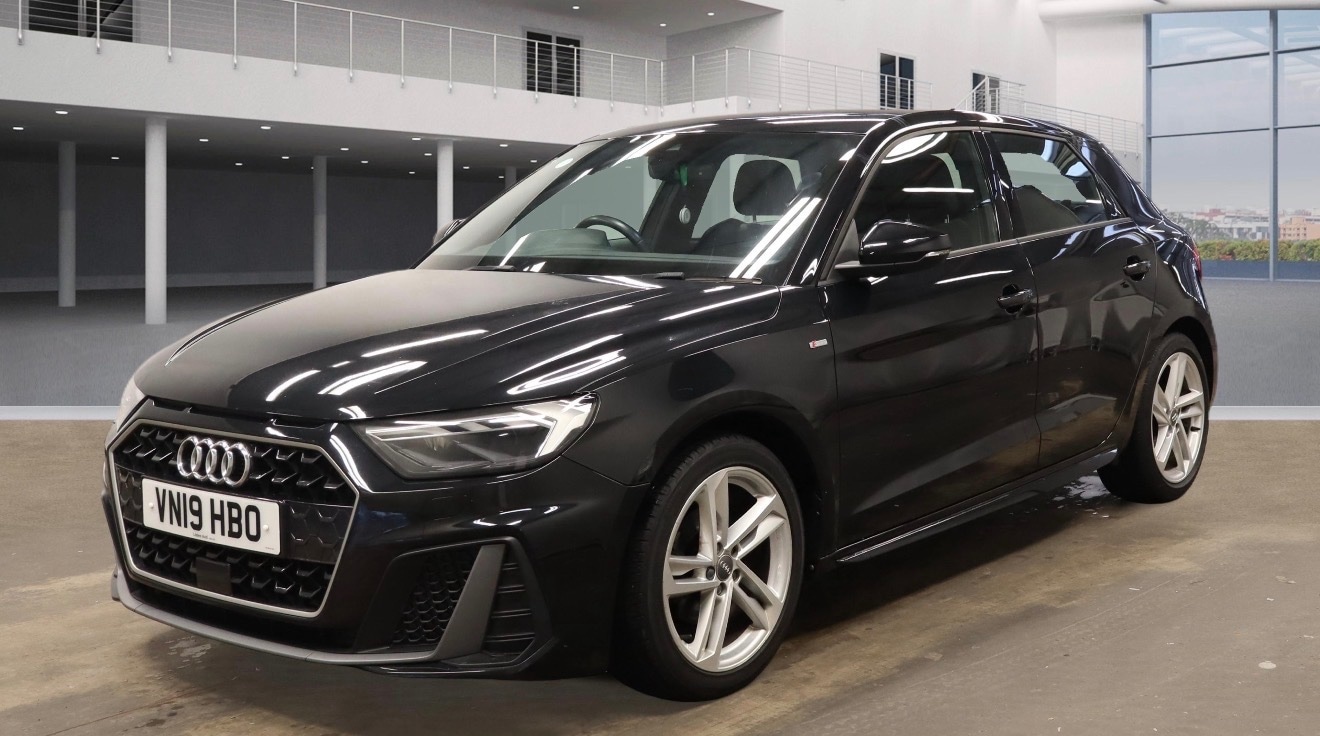 Used Audi A1 2019 for sale - 77614085: Photo 2