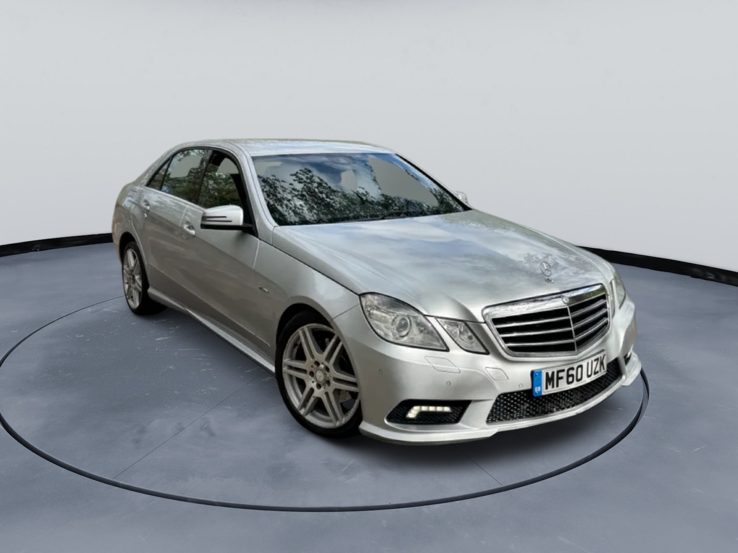 Used Mercedes-Benz E Class 2010 for sale - 78220555: Photo 1
