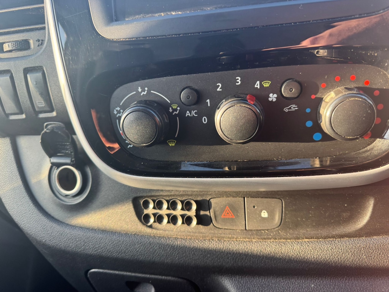 Used Renault Trafic 2019 for sale - 77248003: Photo 16