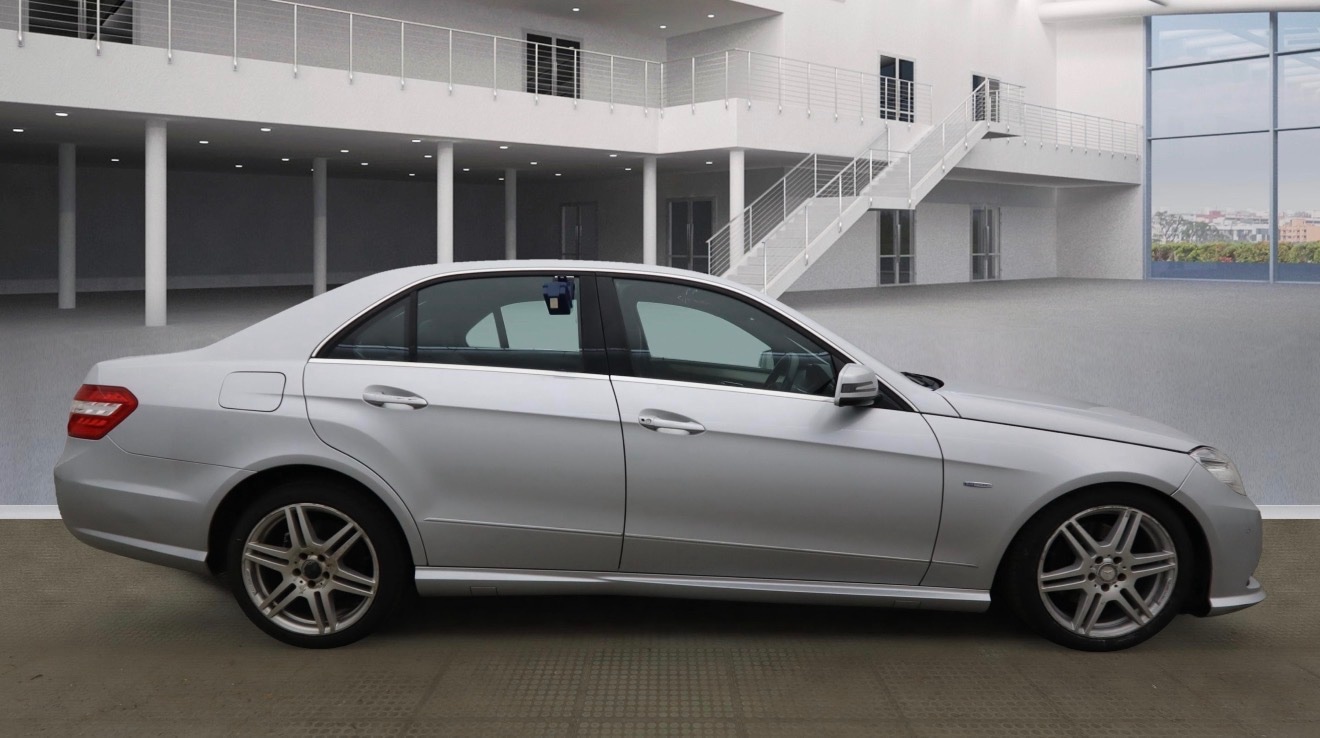 Used Mercedes-Benz E Class 2010 for sale - 77251415: Photo 6