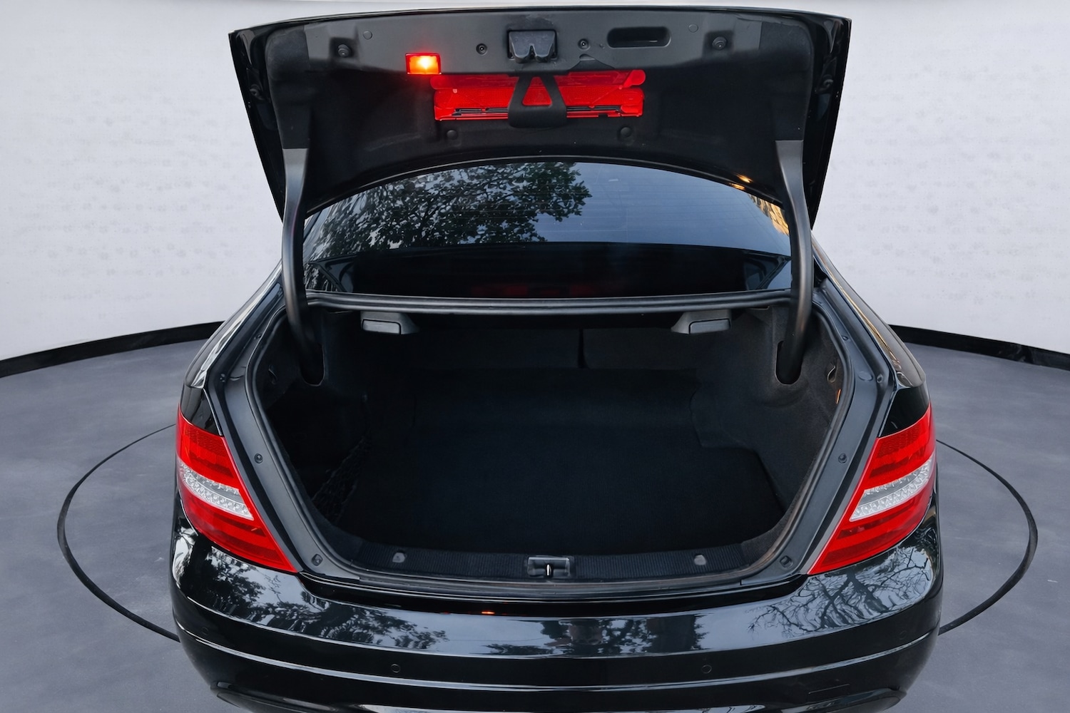 Used Mercedes-Benz C Class 2013 for sale - 77268637: Photo 10