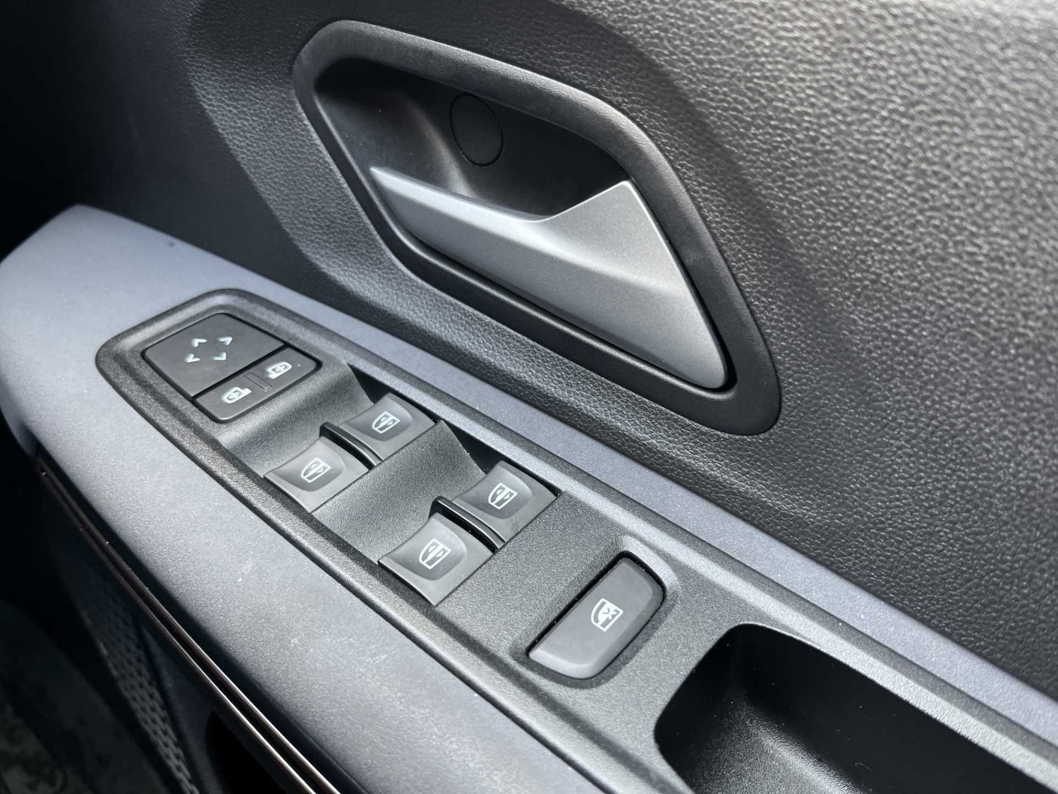 Used Dacia Jogger 2024 for sale - 76437237: Photo 20