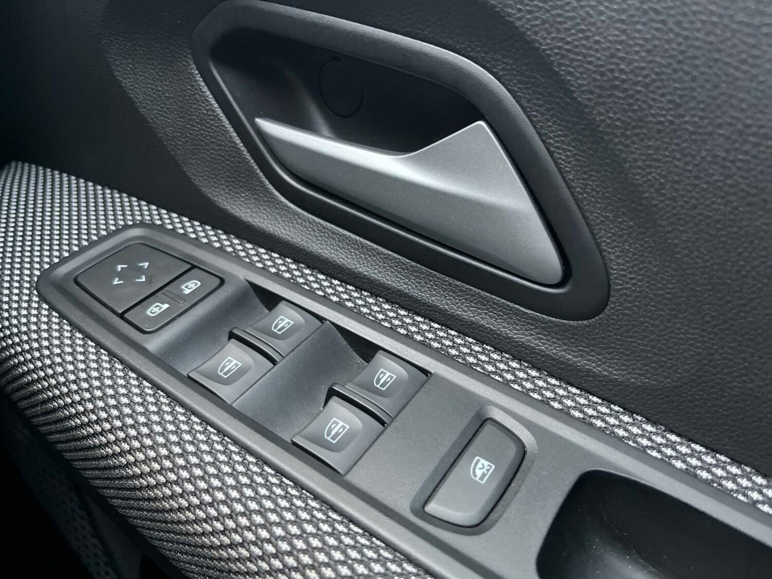 Used Dacia Sandero Stepway 2024 for sale - 77488065: Photo 20