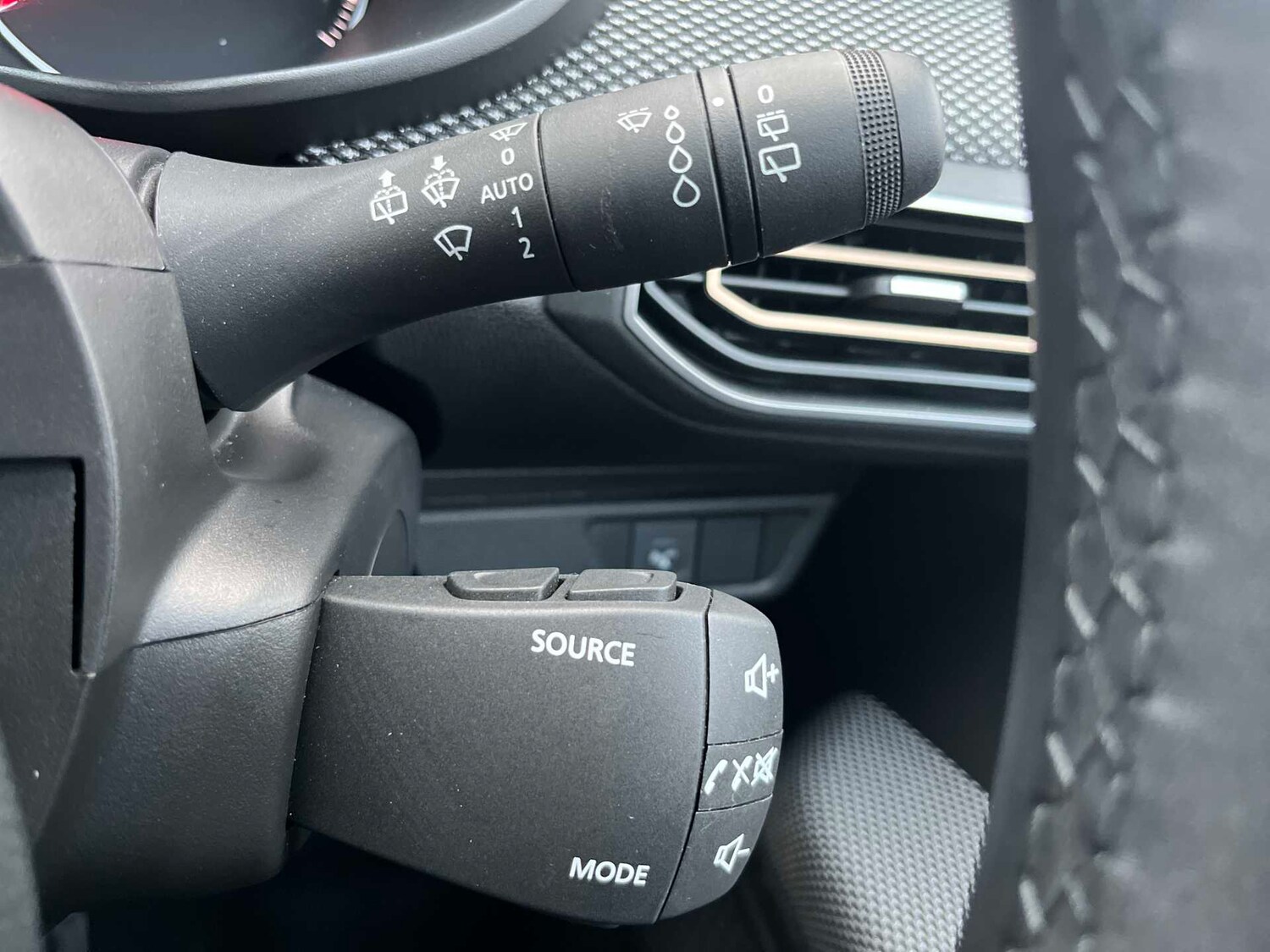 Used Dacia Sandero Stepway 2024 for sale - 77488065: Photo 25