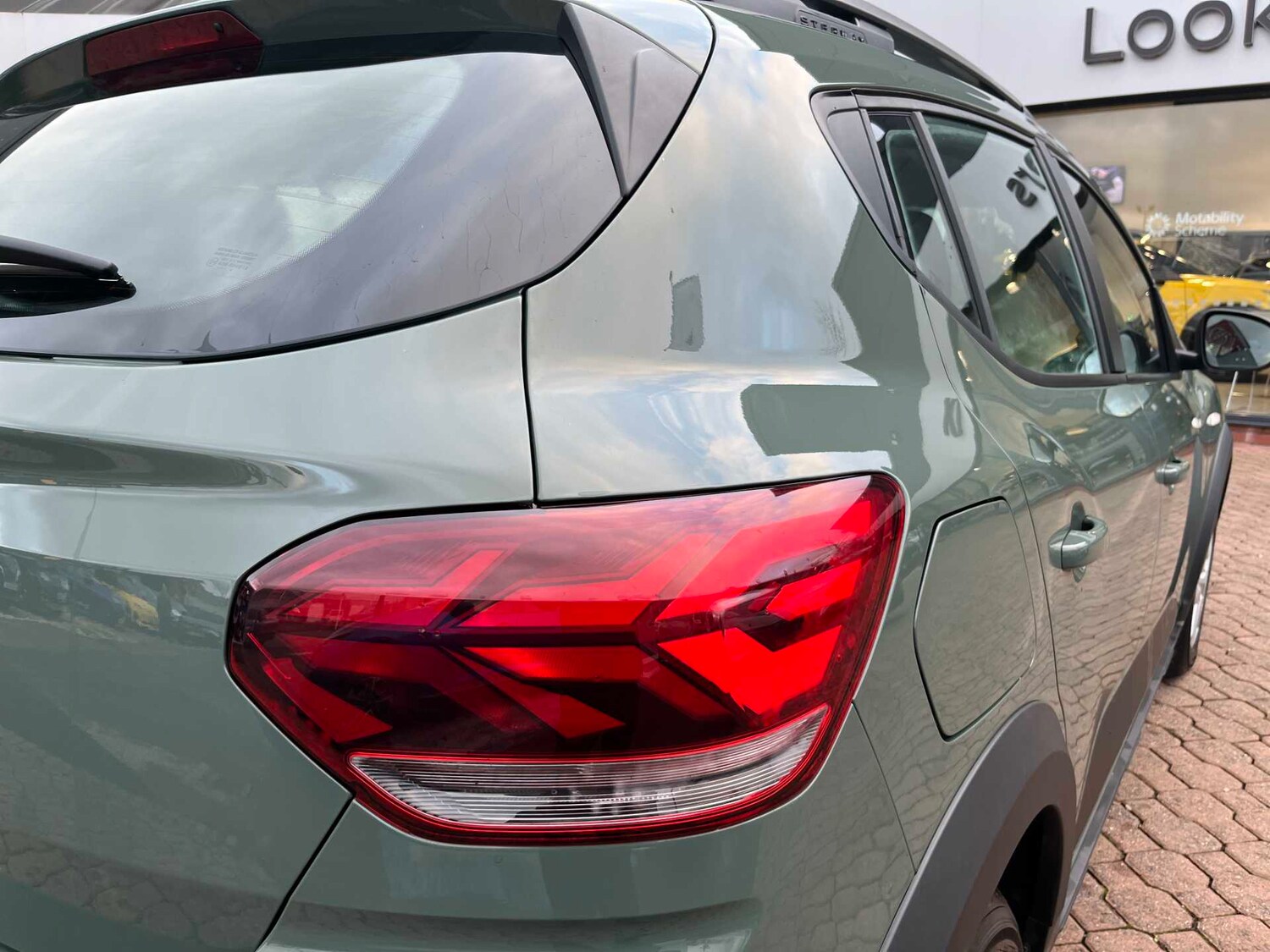 Used Dacia Sandero Stepway 2024 for sale - 77488065: Photo 28