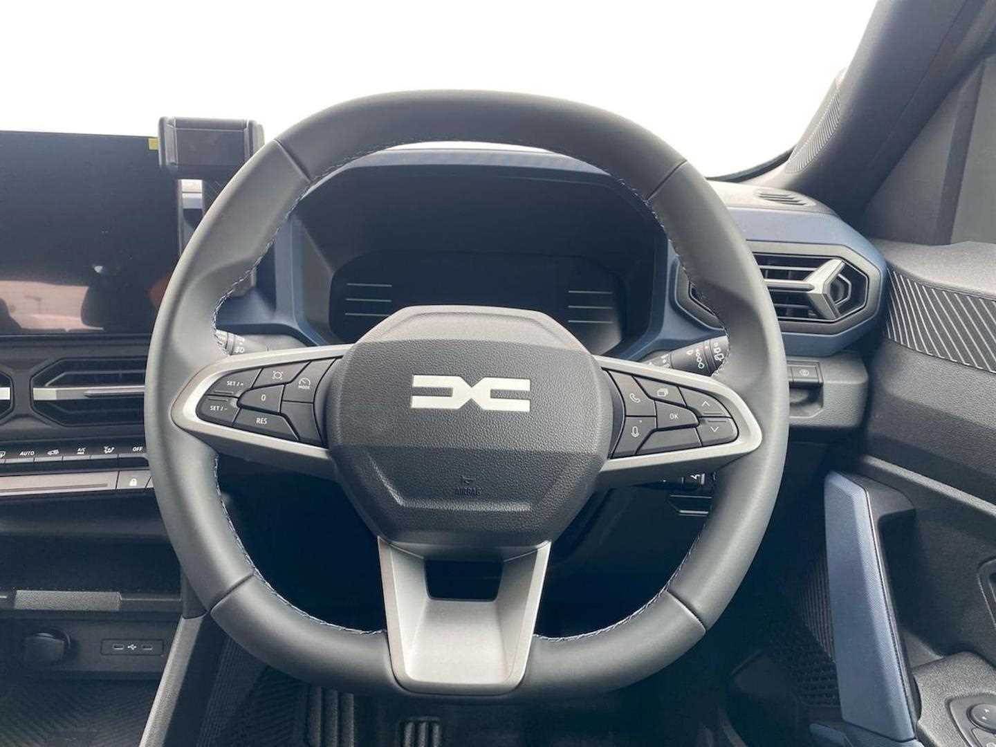 Used Dacia Duster 2025 for sale - 76706456: Photo 9