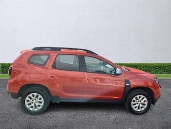 Used Dacia Duster 2023 for sale - 79739725: Photo