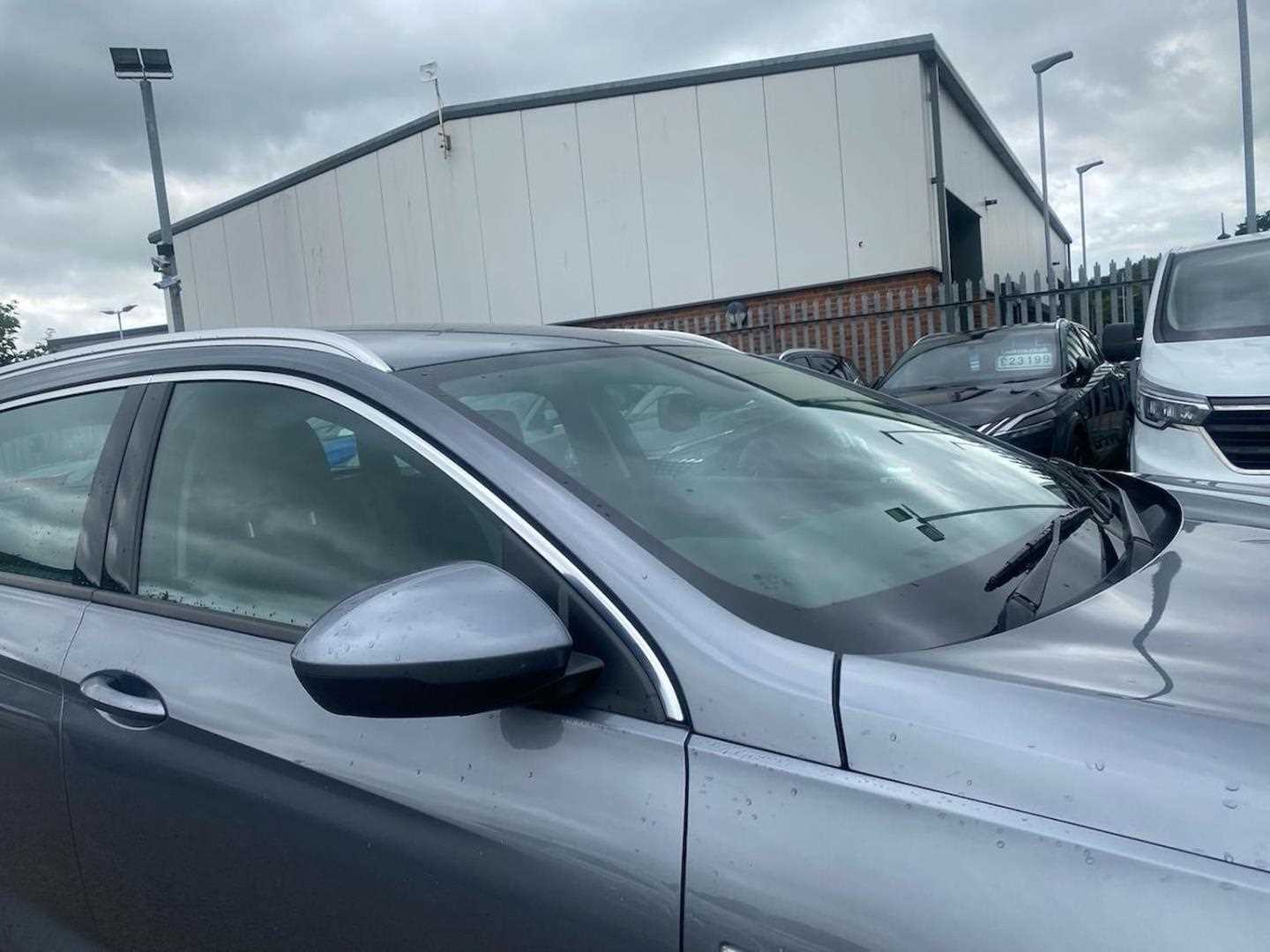 Vehicle 29