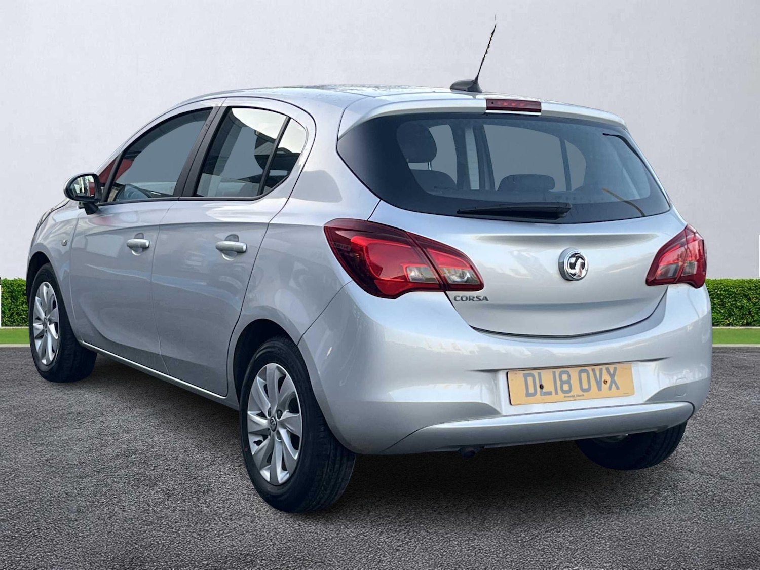 Used Vauxhall Corsa 2018 for sale - 77488356: Photo 2