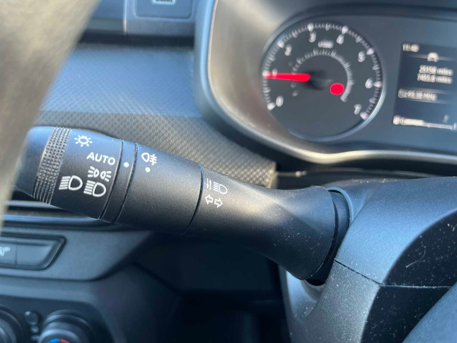 Used Dacia Sandero 2022 for sale - 76694640: Photo 25