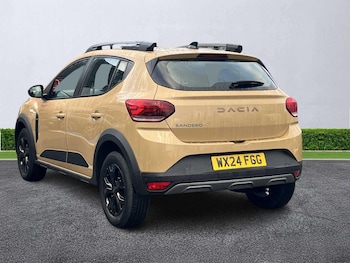 Used Dacia Sandero Stepway 2024 for sale - 76682587: Photo