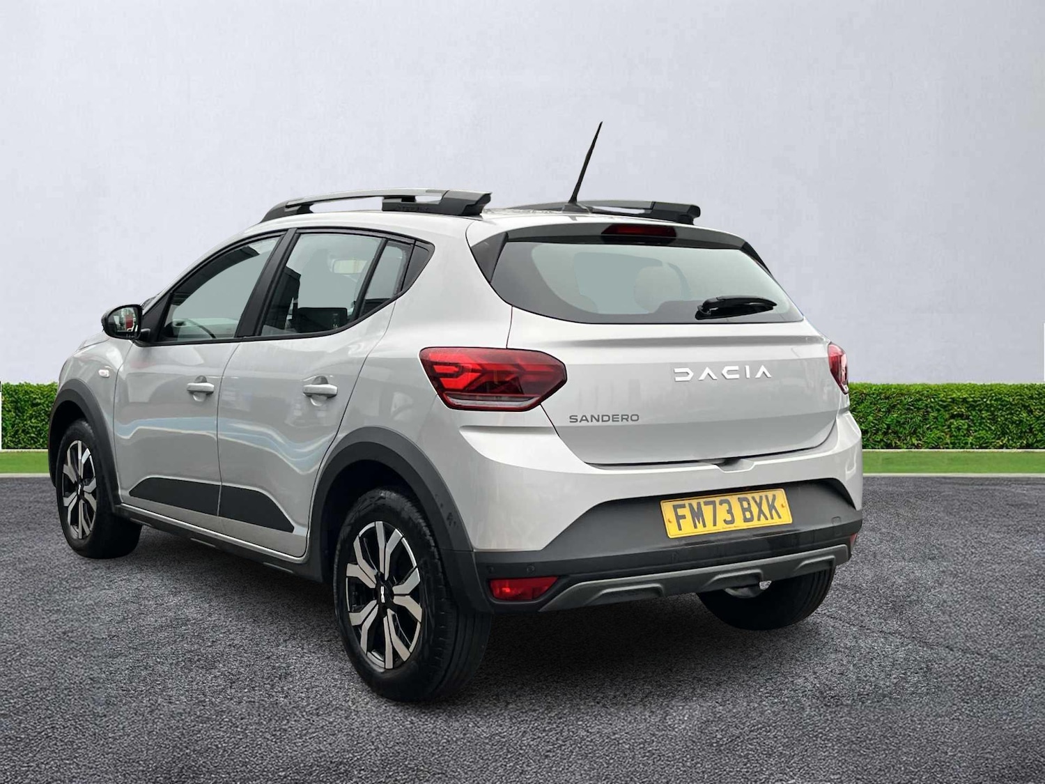 Used Dacia Sandero Stepway 2024 for sale - 76963484: Photo 2