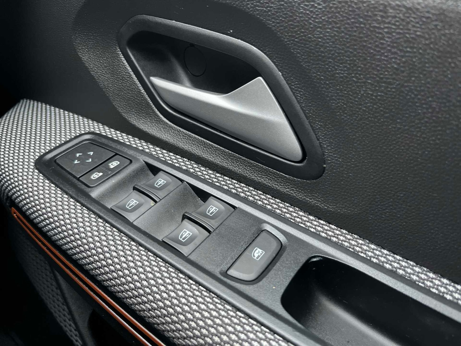 Used Dacia Sandero Stepway 2024 for sale - 76963484: Photo 20