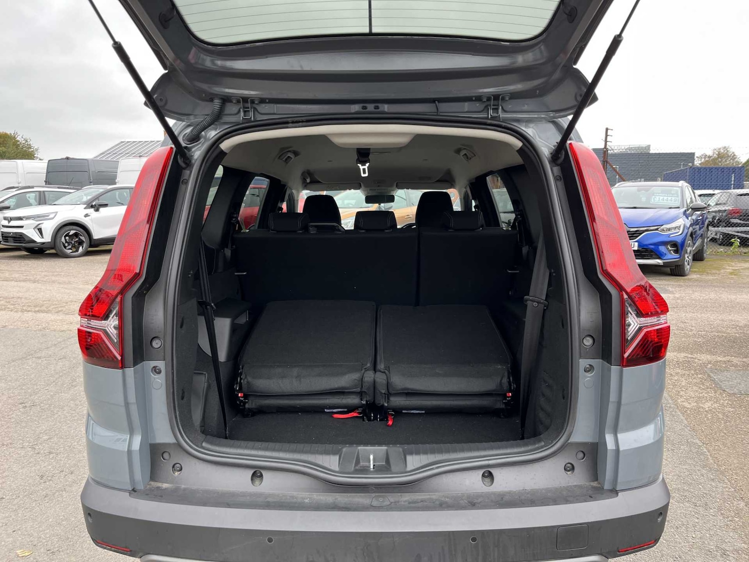 Used Dacia Jogger 2024 for sale - 76182507: Photo 16