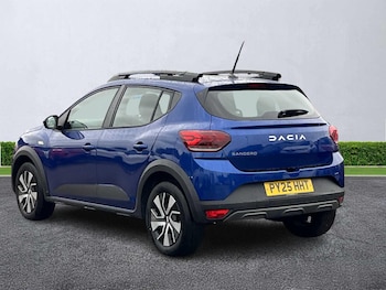 Used Dacia Sandero Stepway 2025 for sale - 76149646: Photo 2