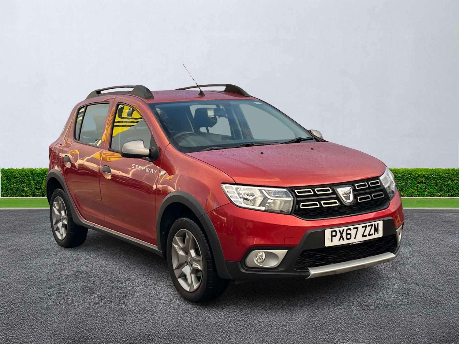 Used Dacia Sandero Stepway 2017 for sale - 76892123: Photo 1