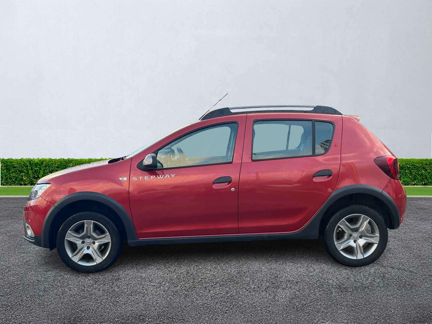 Used Dacia Sandero Stepway 2017 for sale - 76892123: Photo 16