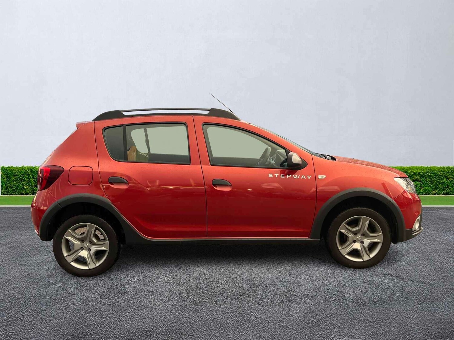 Used Dacia Sandero Stepway 2017 for sale - 76892123: Photo 3
