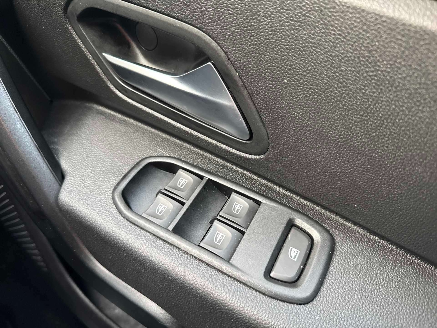 Used Dacia Duster 2022 for sale - 77090047: Photo 19