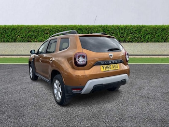 Used Dacia Duster 2018 for sale - 76159593: Photo 2