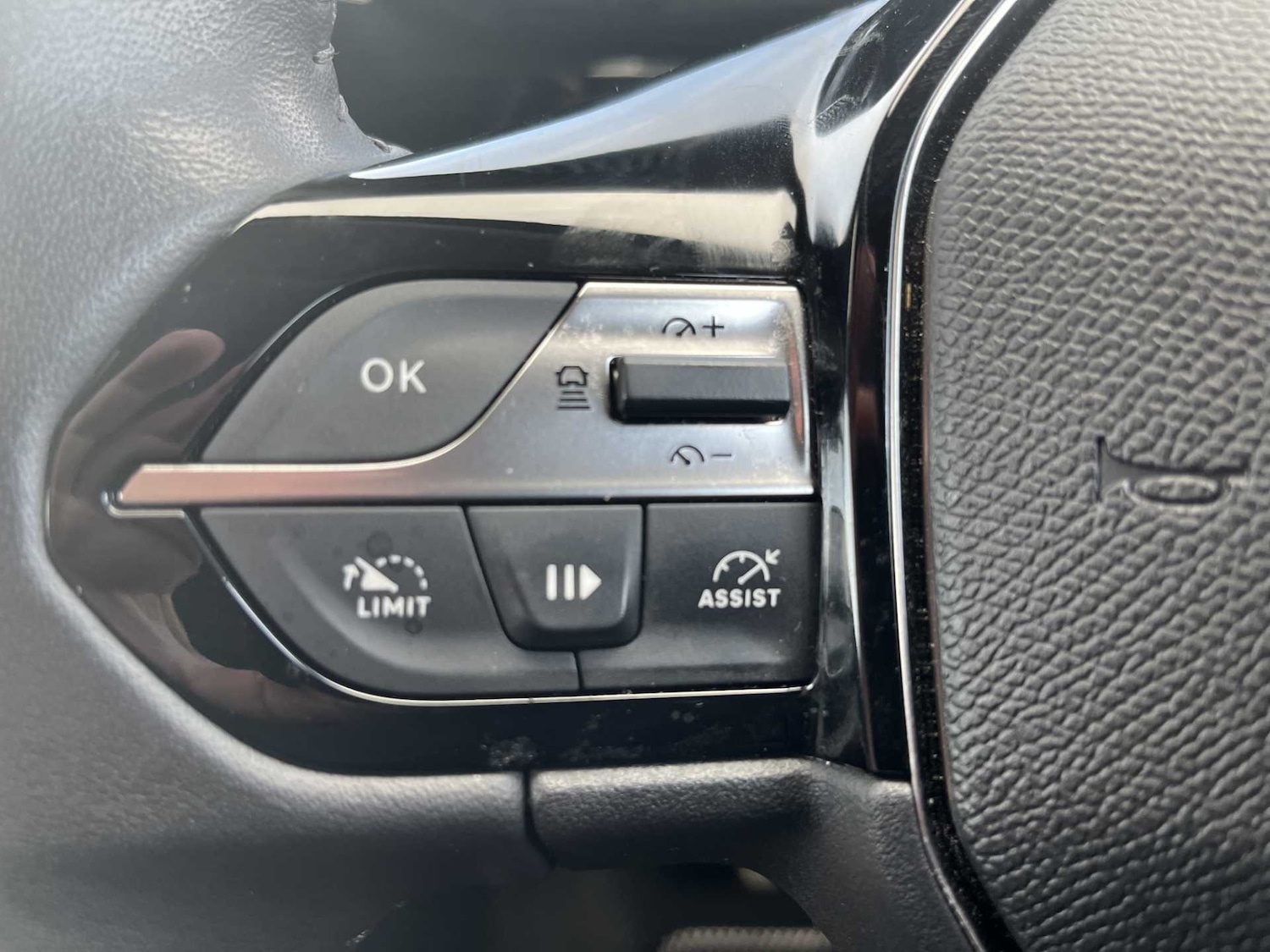 Used Peugeot 308 SW 2022 for sale - 76403467: Photo 23