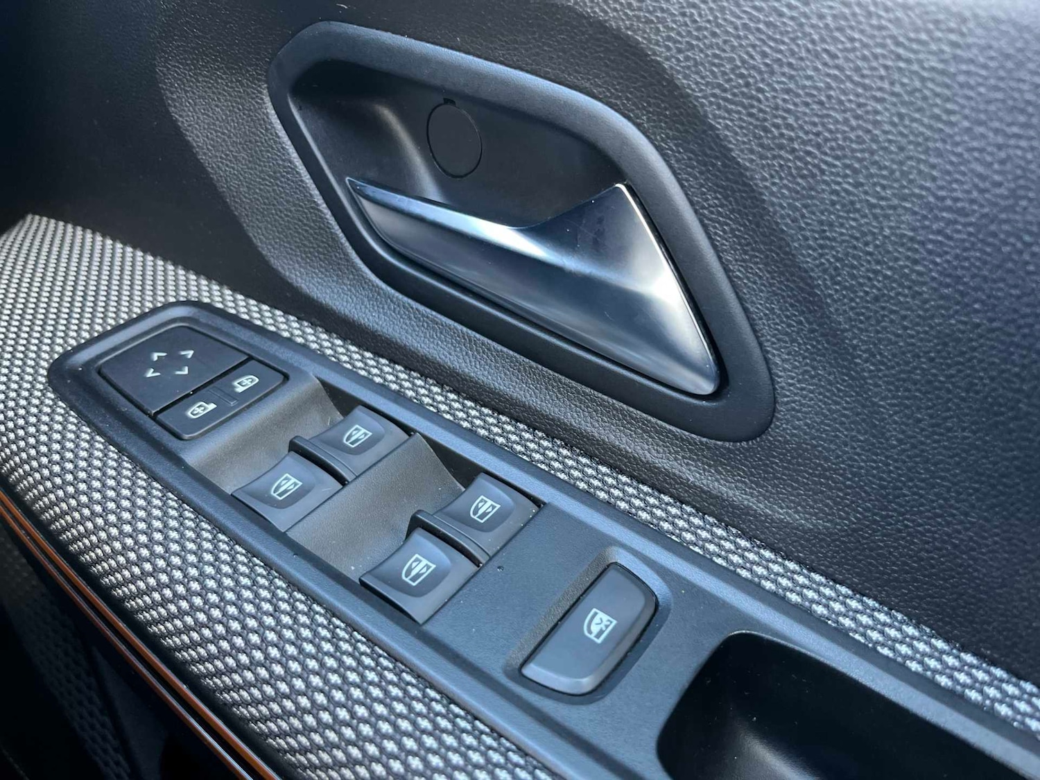 Used Dacia Sandero Stepway 2022 for sale - 76403465: Photo 20