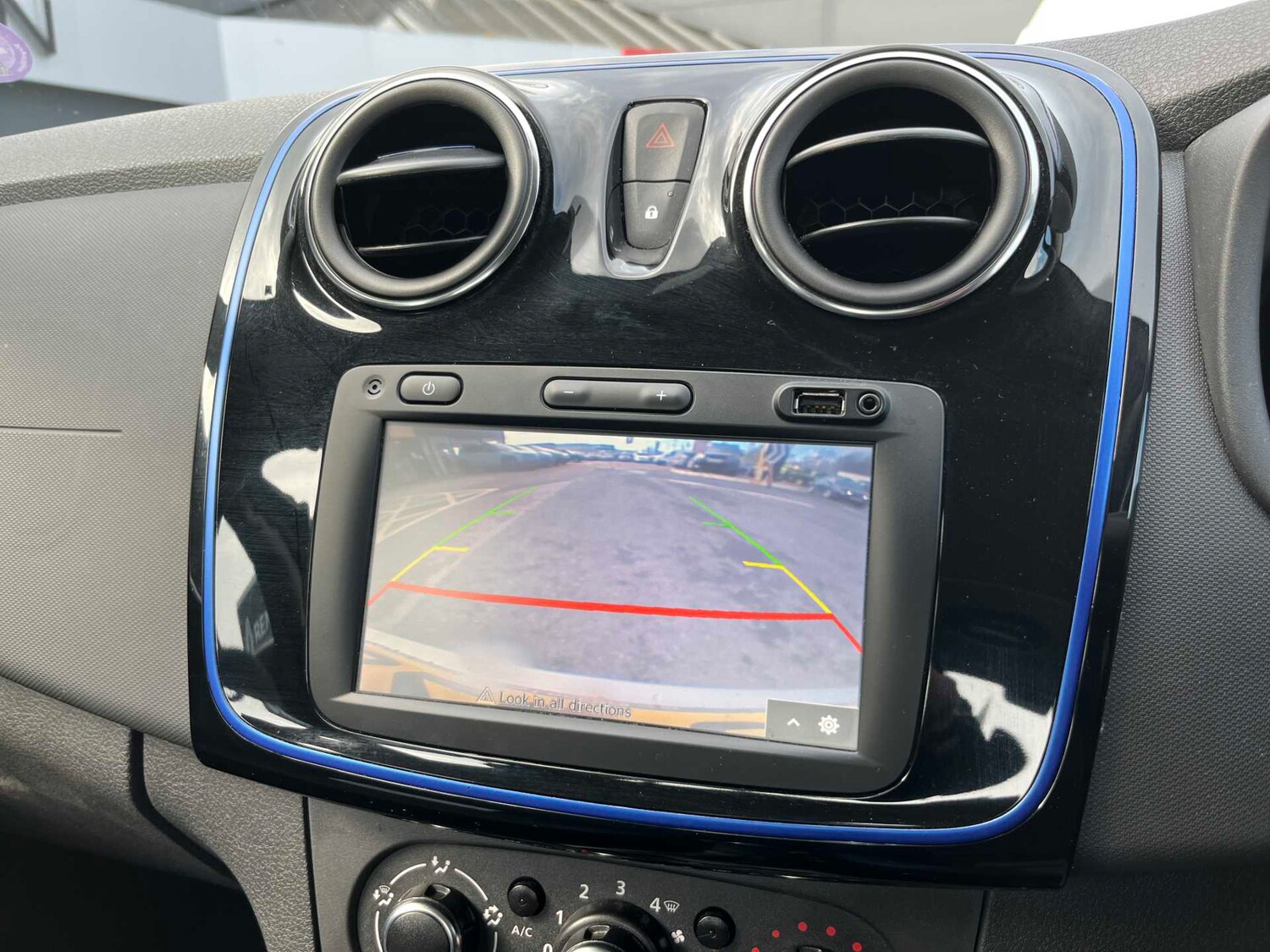 Used Dacia Sandero Stepway 2020 for sale - 78191923: Photo 21