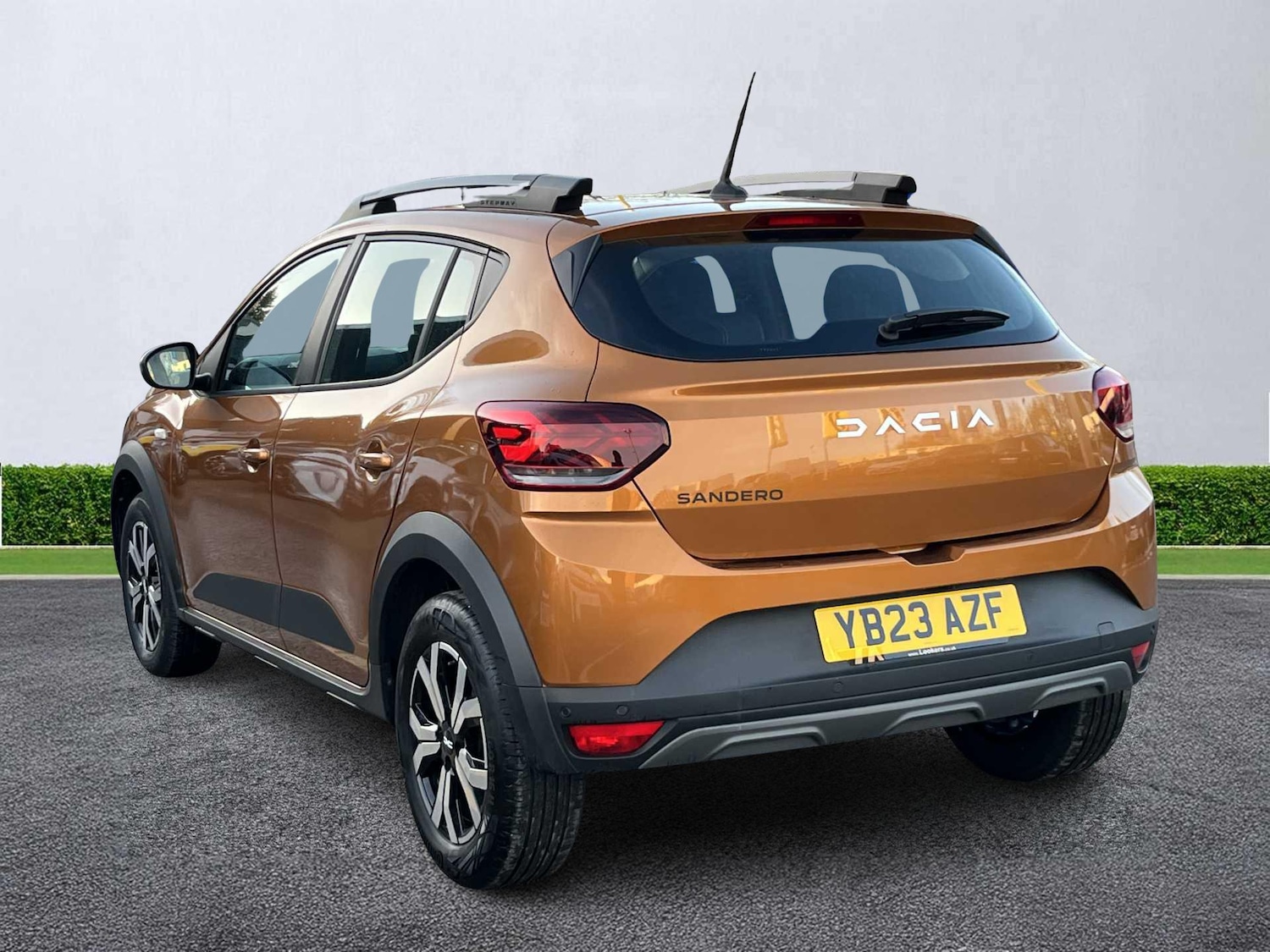 Used Dacia Sandero Stepway 2023 for sale - 76940503: Photo 2