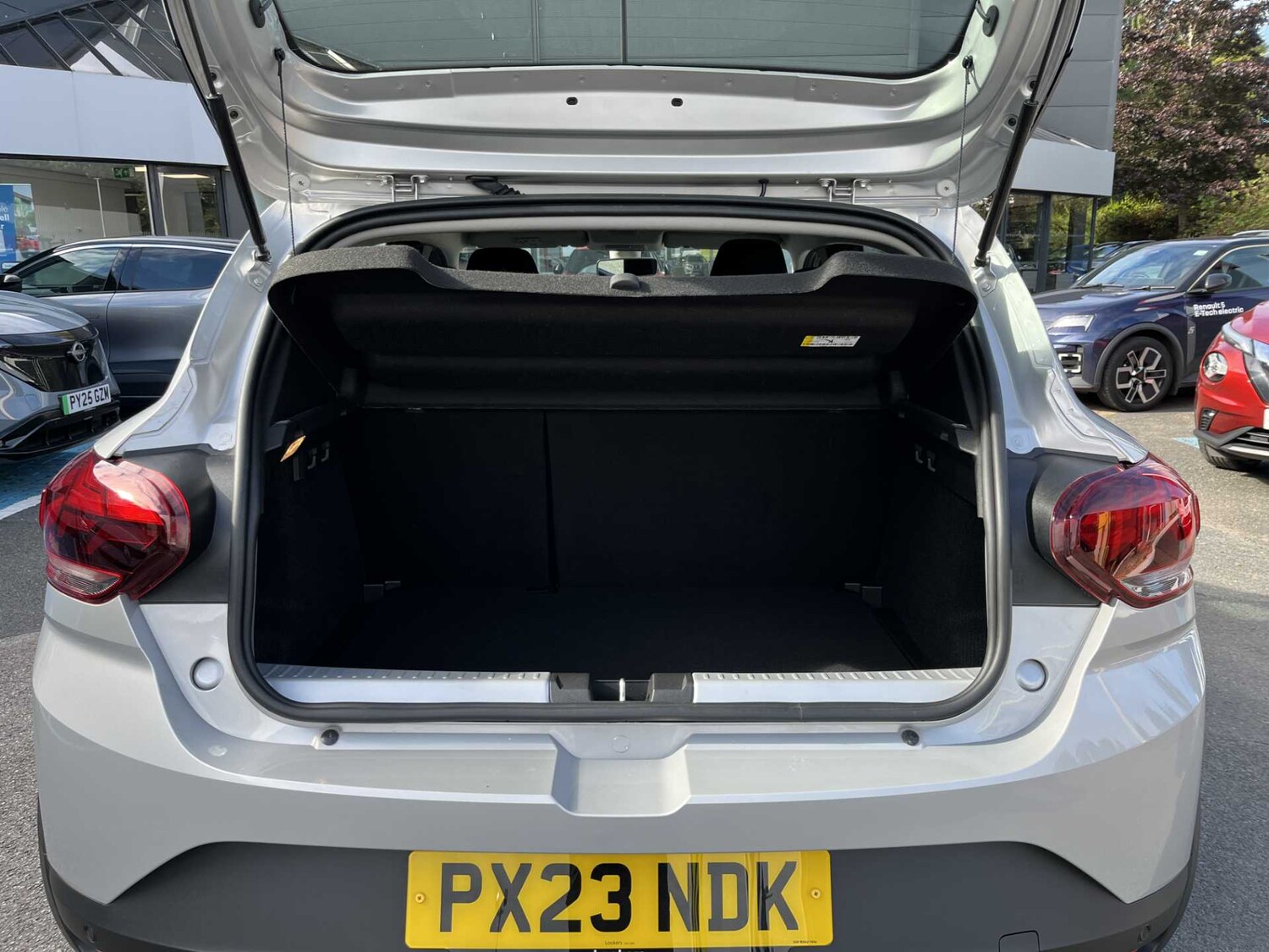 Used Dacia Sandero Stepway 2023 for sale - 76047807: Photo 16