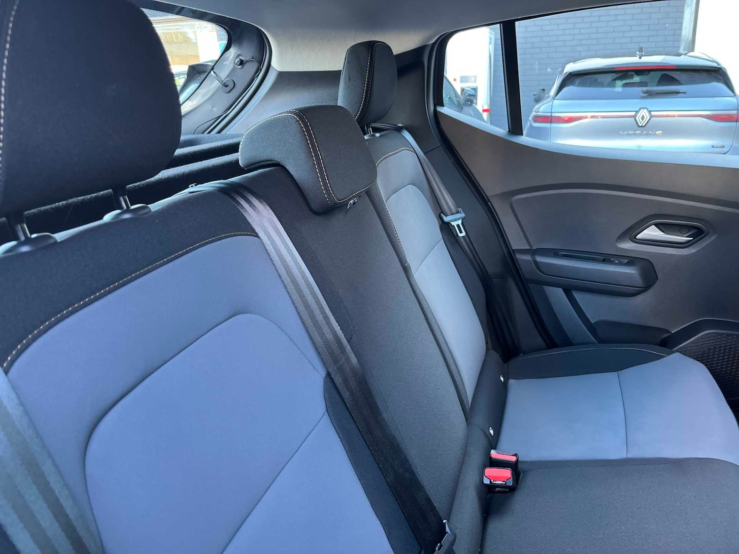 Used Dacia Sandero Stepway 2024 for sale - 76694567: Photo 15