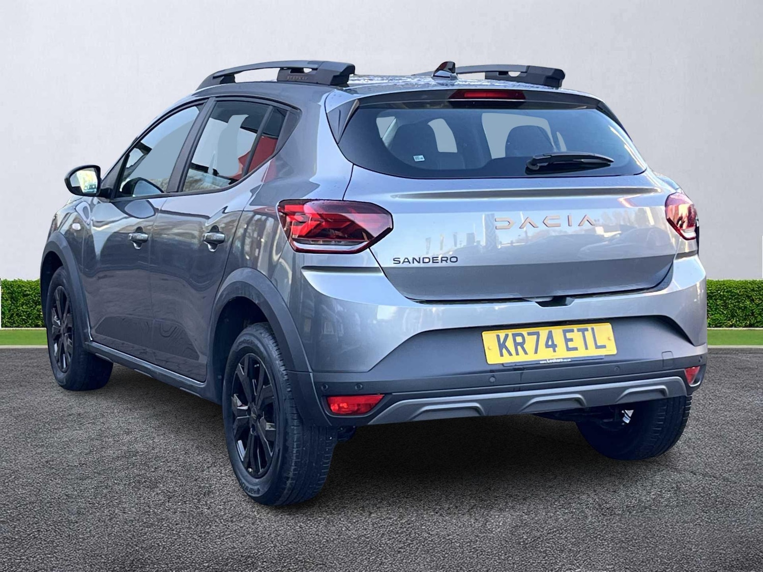 Used Dacia Sandero Stepway 2024 for sale - 76694567: Photo 2