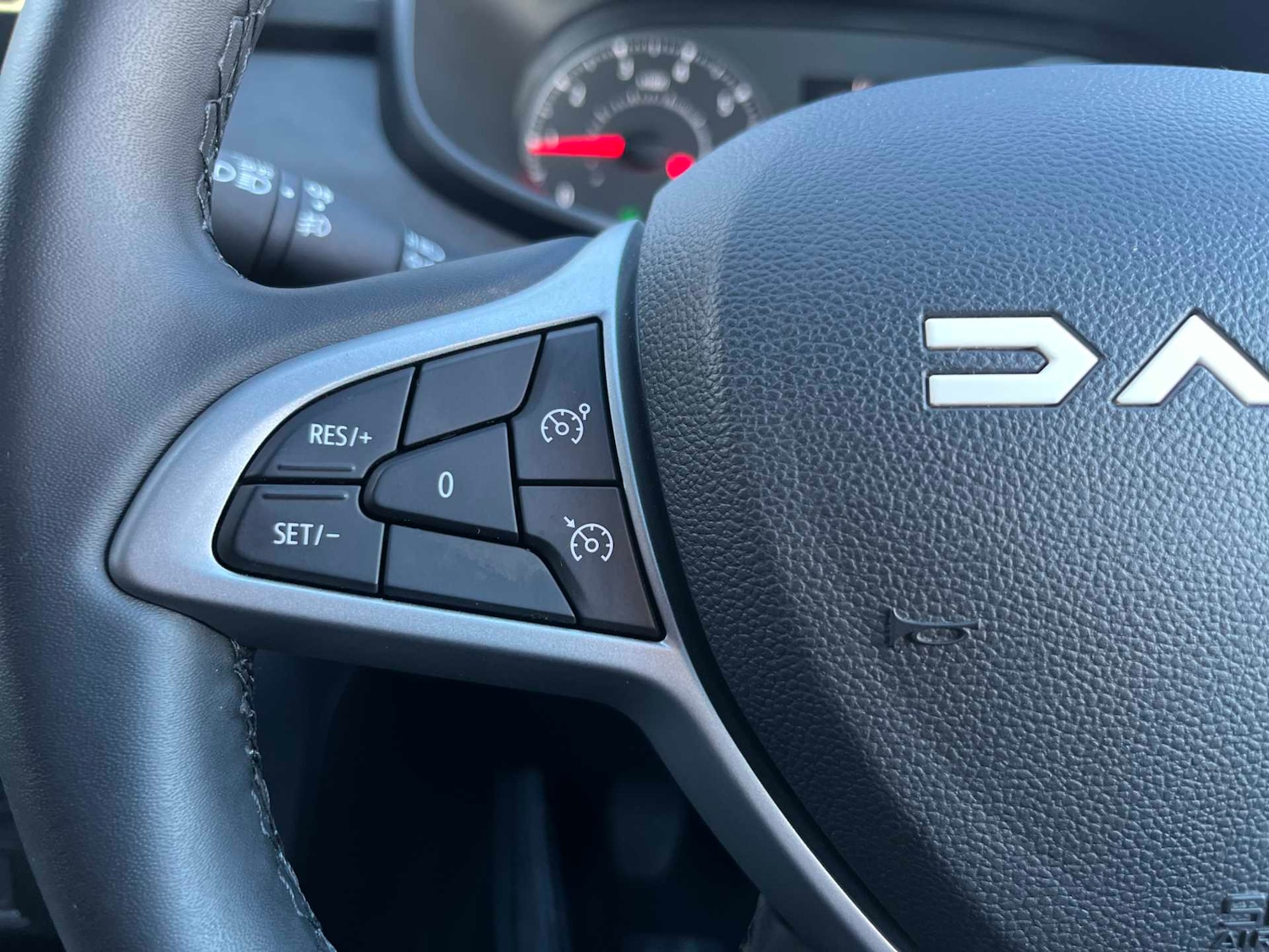 Used Dacia Sandero Stepway 2024 for sale - 76694567: Photo 24