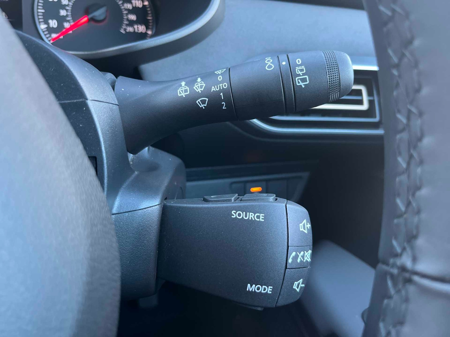 Used Dacia Sandero Stepway 2024 for sale - 76694567: Photo 25