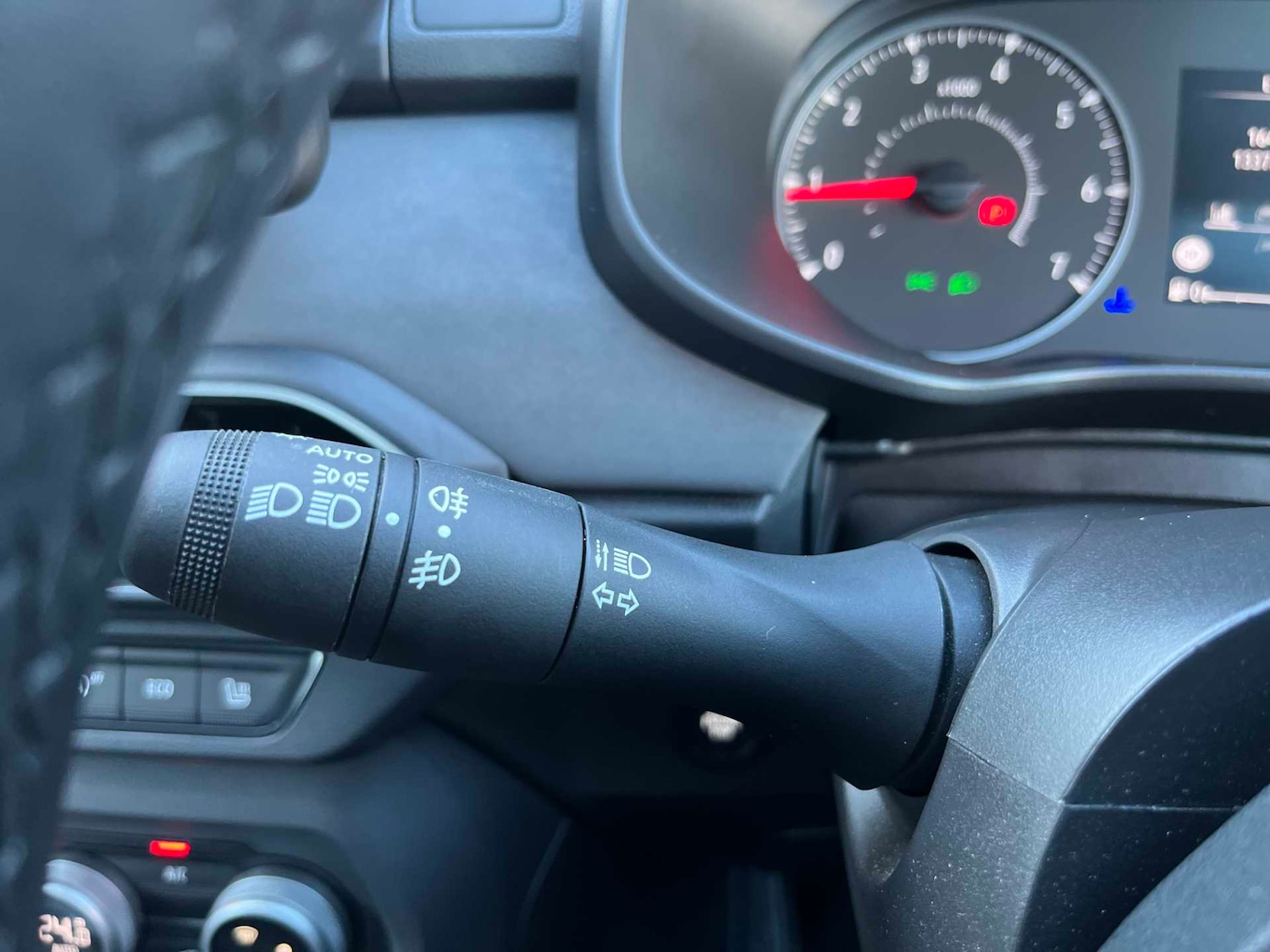 Used Dacia Sandero Stepway 2024 for sale - 76694567: Photo 26