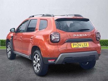 Used Dacia Duster 2024 for sale - 79404701: Photo
