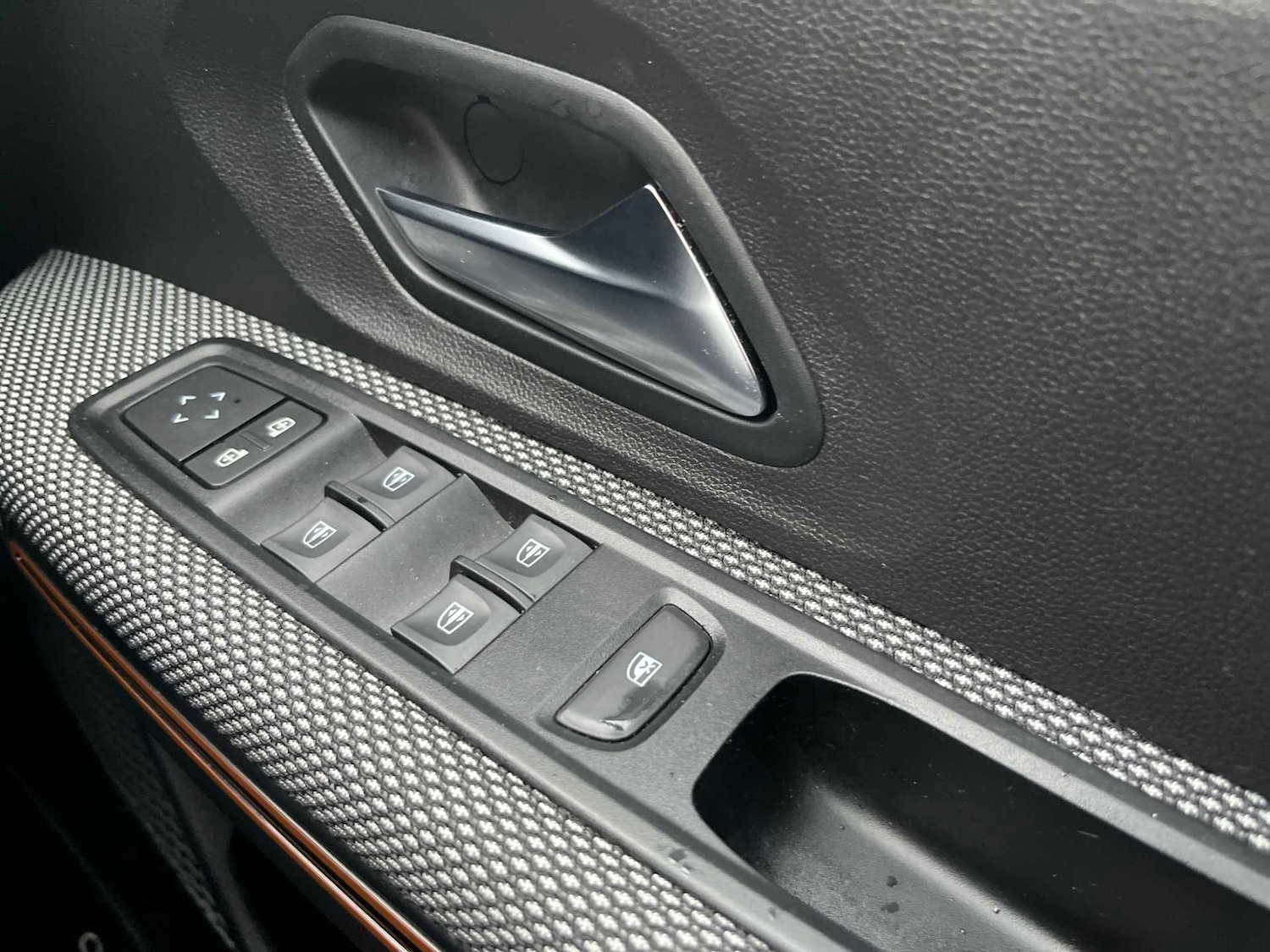 Used Dacia Sandero Stepway 2022 for sale - 77759392: Photo 20