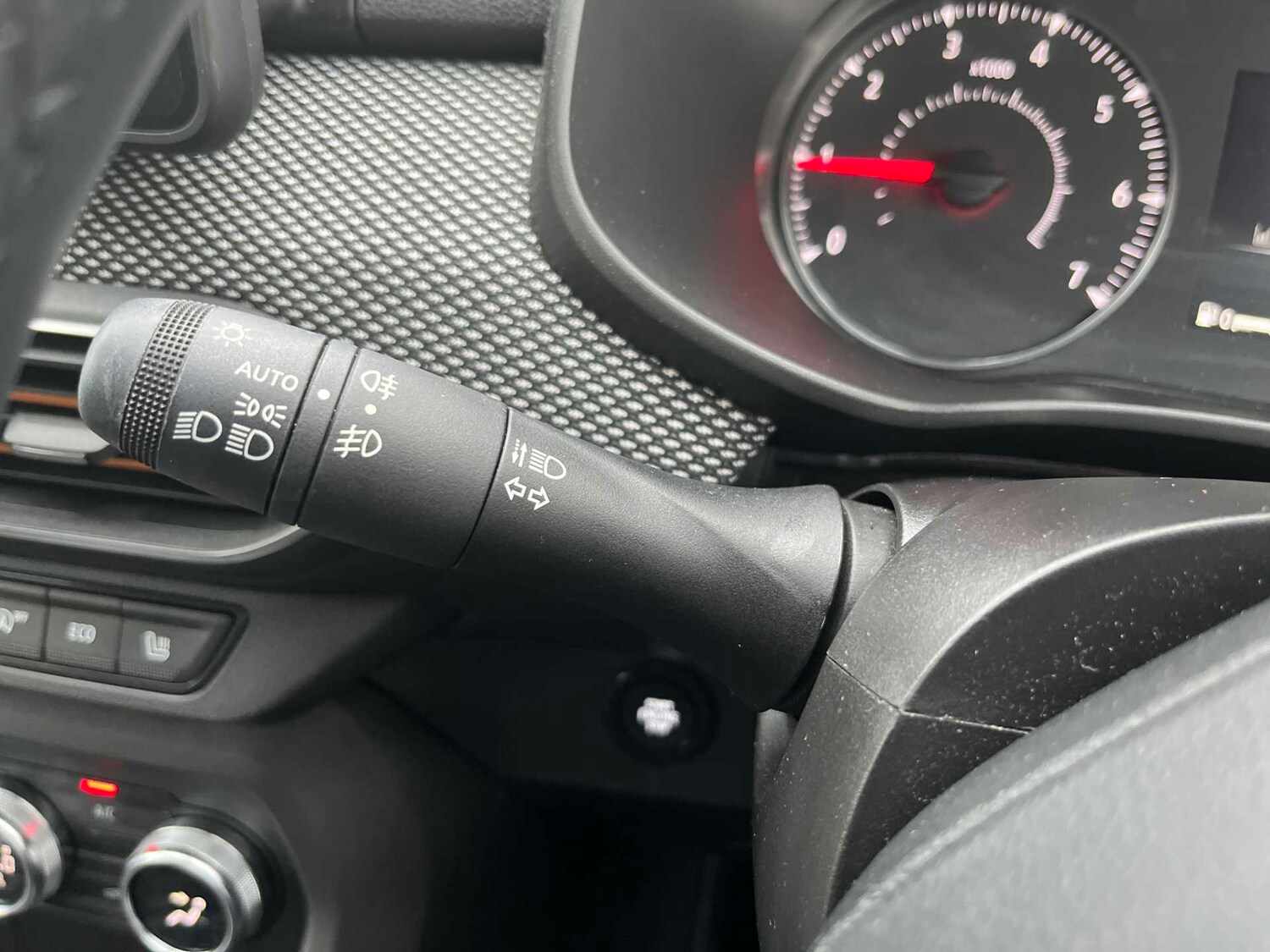 Used Dacia Sandero Stepway 2022 for sale - 77759392: Photo 26