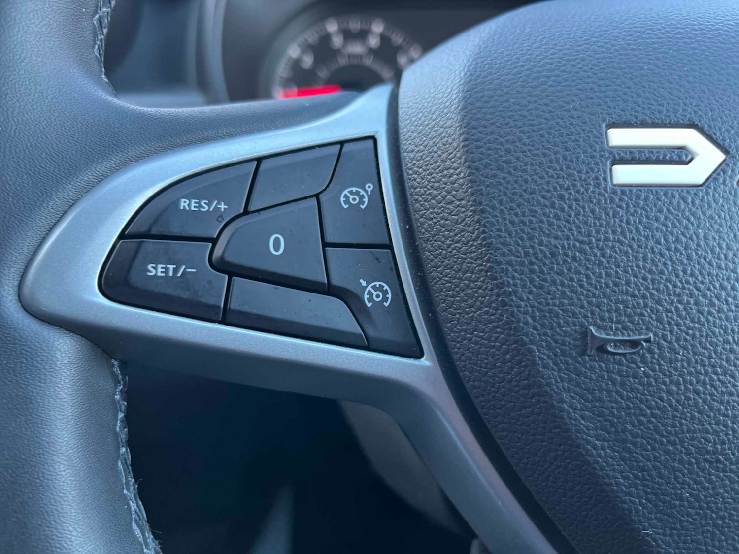 Used Dacia Duster 2023 for sale - 76778279: Photo 24