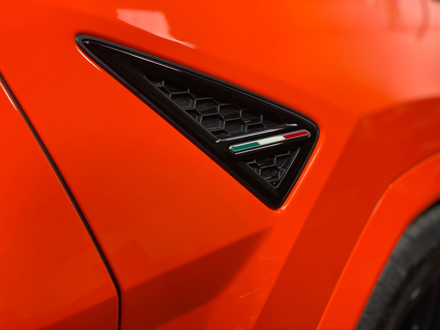 Used Lamborghini Urus 2025 for sale - 78073185: Photo 28