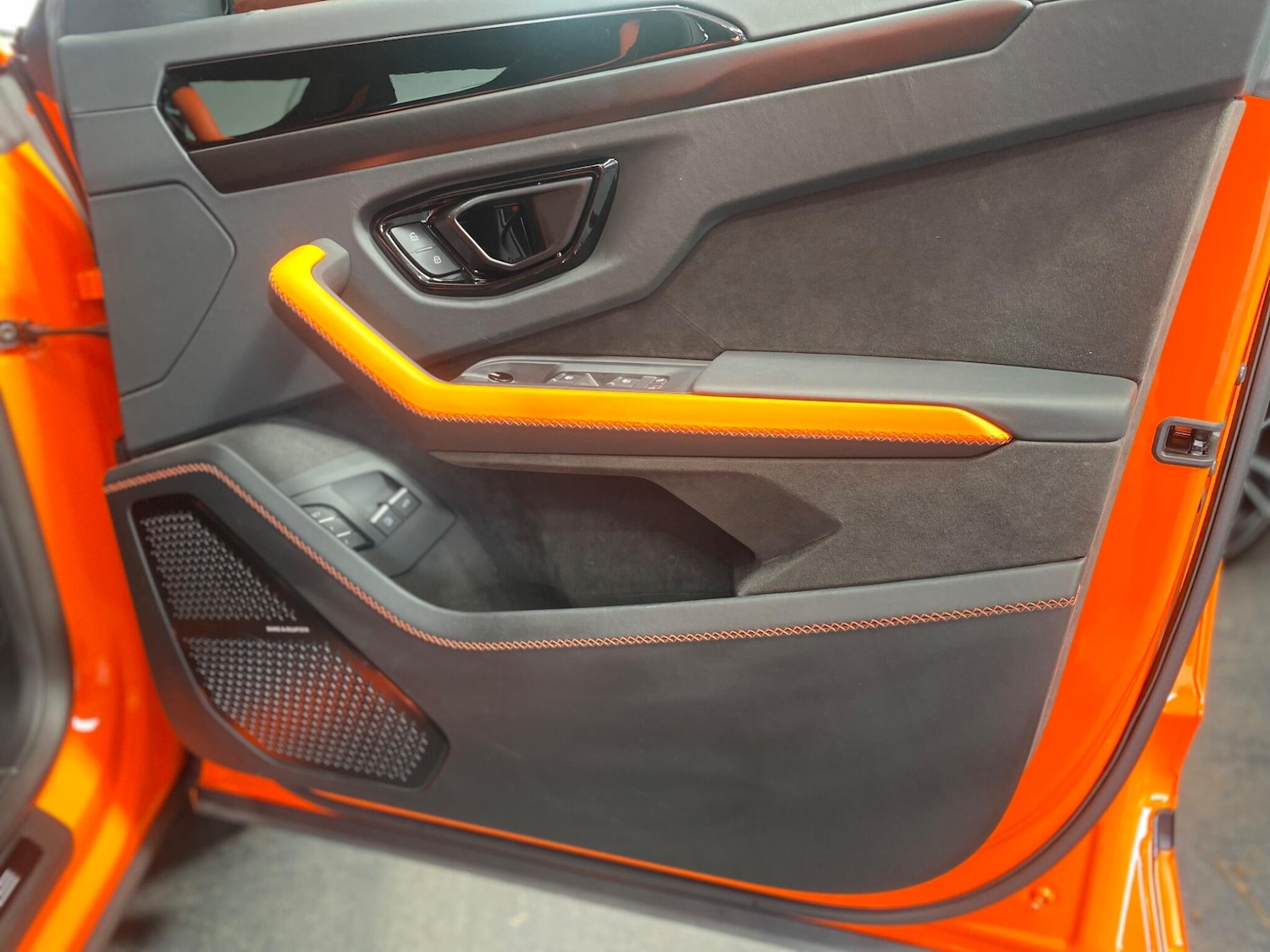 Used Lamborghini Urus 2025 for sale - 78073185: Photo 29