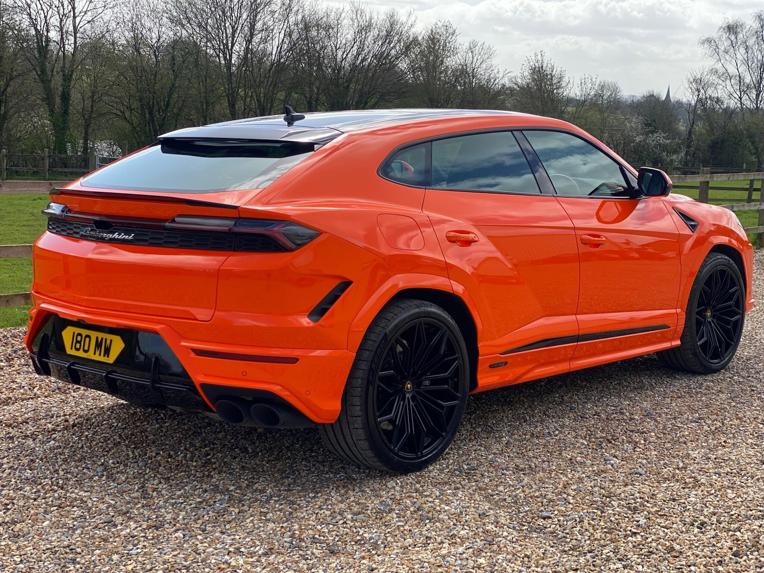 Used Lamborghini Urus 2025 for sale - 78073185: Photo 4