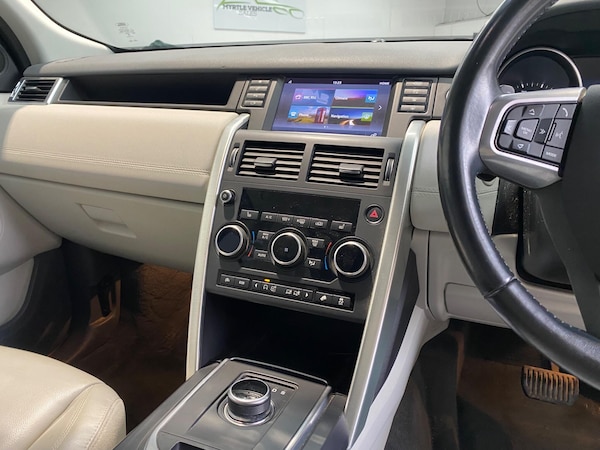 Used Land Rover Discovery Sport for sale - 76246816: Photo 2