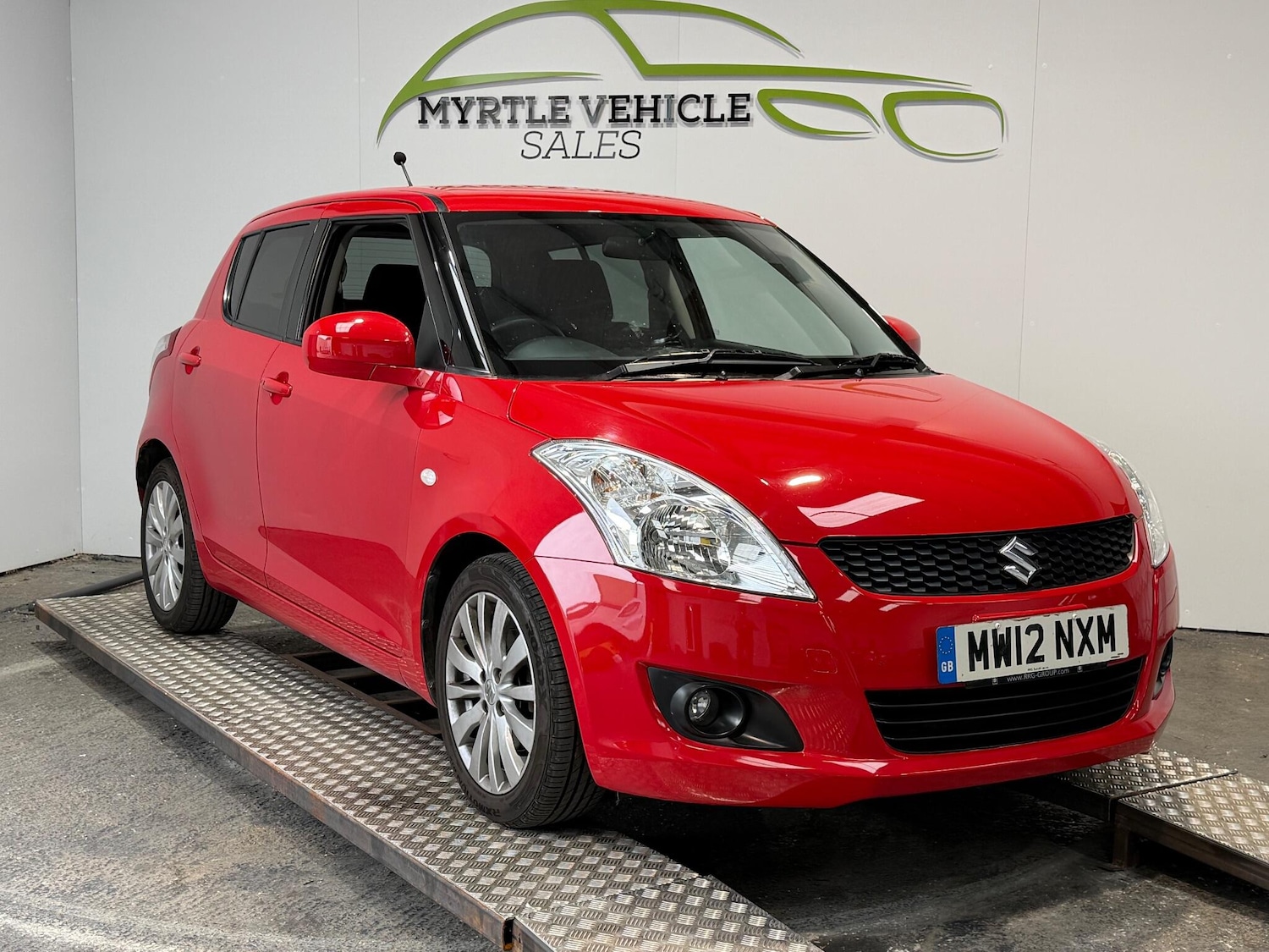 Used Suzuki Swift 2012 for sale - 76306663: Photo 1
