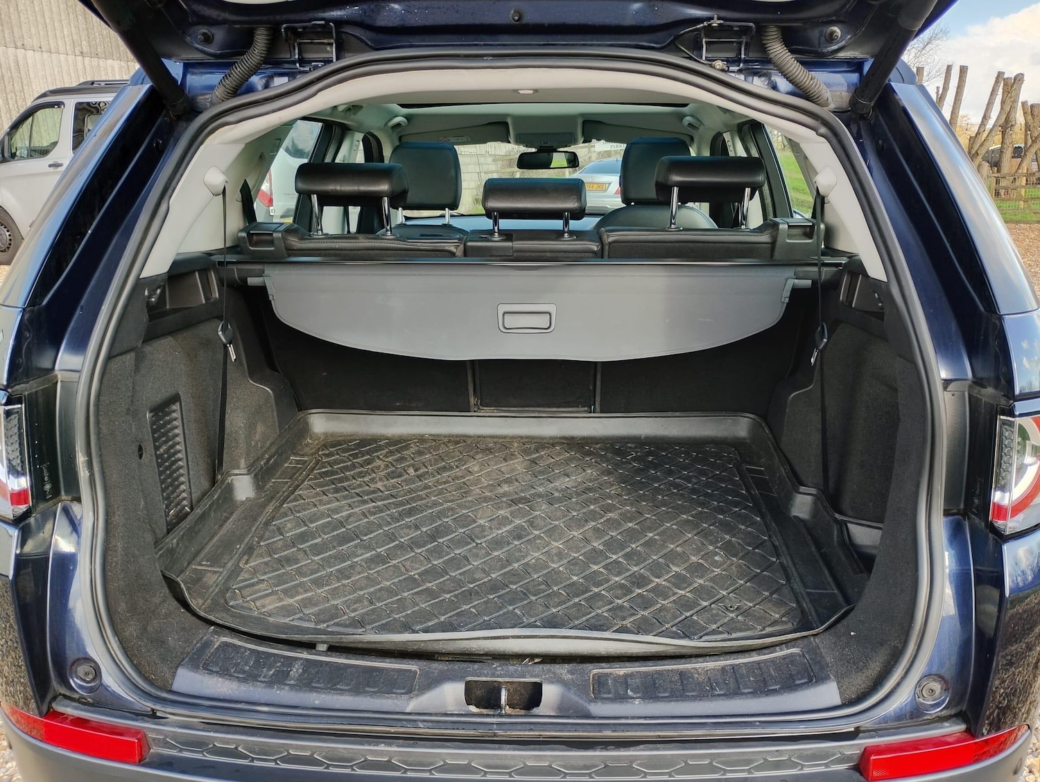 Used Land Rover Discovery Sport 2015 for sale - 77709913: Photo 13