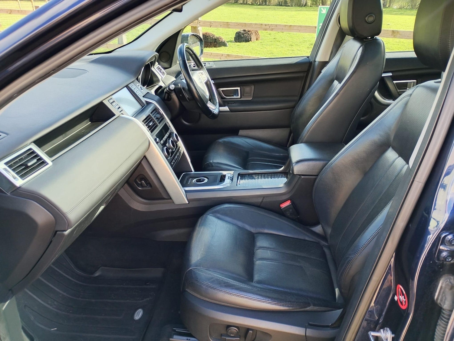 Used Land Rover Discovery Sport 2015 for sale - 77709913: Photo 15