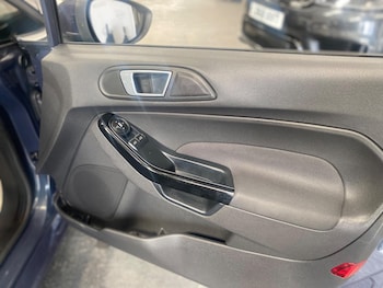 Used Ford Fiesta 2014 for sale - 79033666: Photo