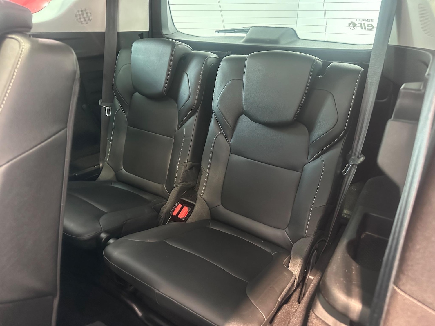 Used Renault Grand Scenic 2018 for sale - 76189470: Photo 2